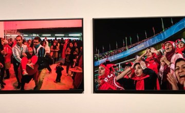 Mujeres ven fútbol en Irán / FOROUGH ALAEI