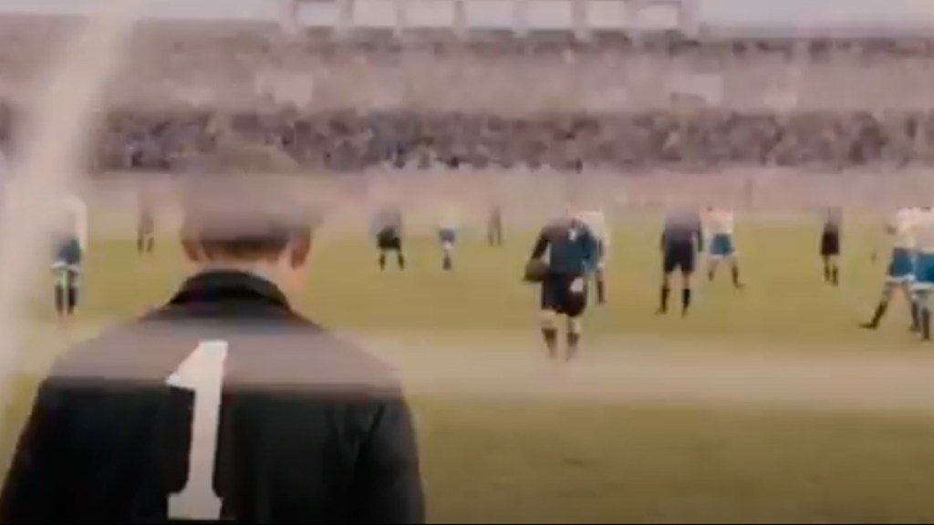Una escena de 'Lev Yashin, el portero de mis sueños' / 'LEV YASHIN, EL PORTERO DE MIS SUEÑOS'