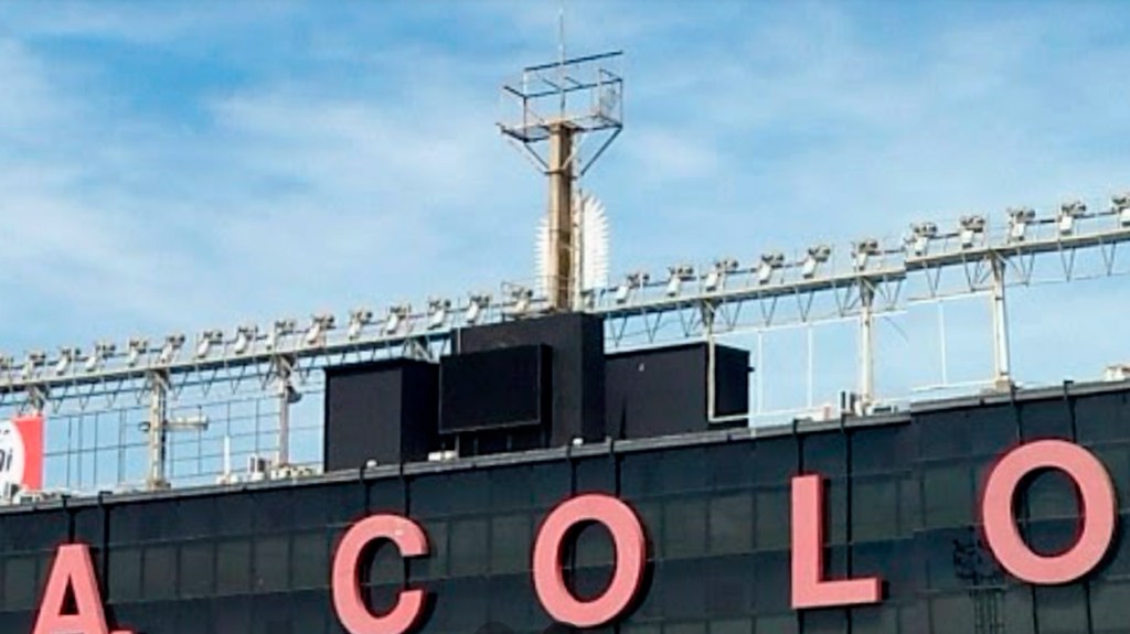 La silueta de la Virgen, en el estadio de Colón / GOOGLE STREET VIEW