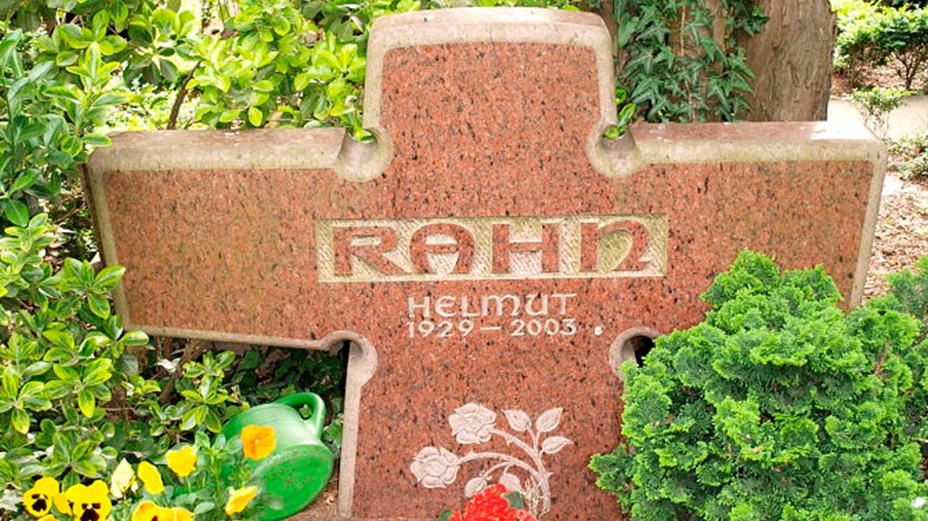 Tumba de Helmut Rahn, Essen / CHIEFA. - WIKIMEDIA COMMONS