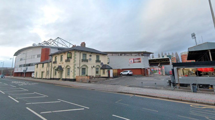 El estadio Racecouse Ground, desde la calle / GOOGLE STREET VIEW