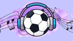 Fútbol y música: un balón con unos auriculares por los que suenan canciones balompédicas / FOTOMONTAJE DE PdF