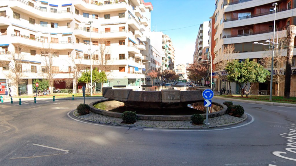 Badajoz - Plaza de la Constitución / GOOGLE STREET VIEW