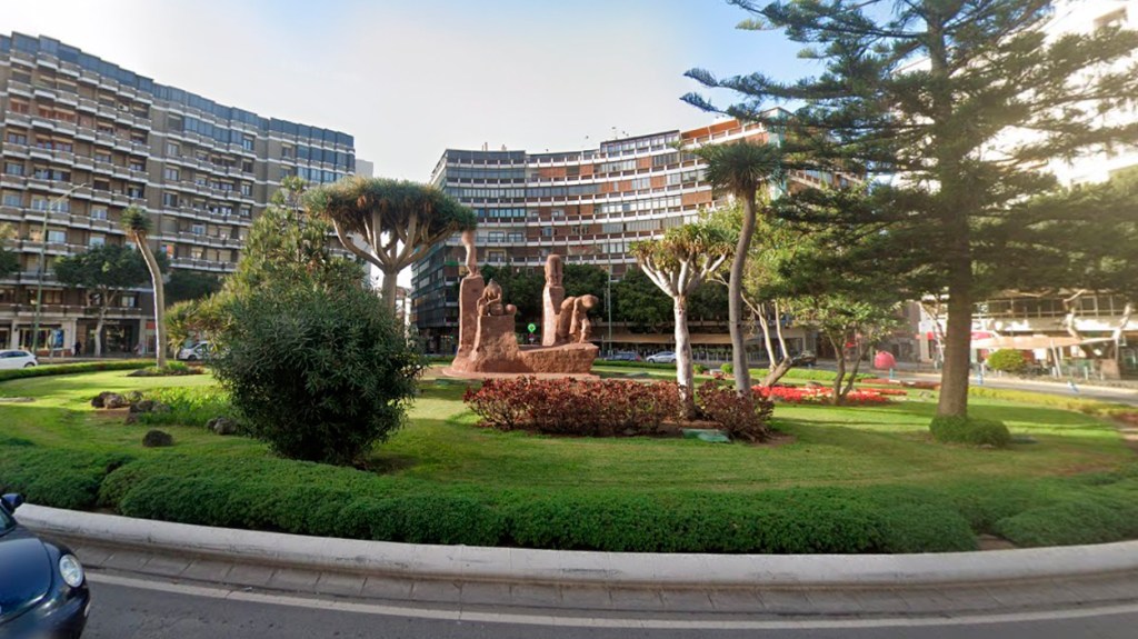 Las Palmas - Plaza de España / GOOGLE STREET VIEW