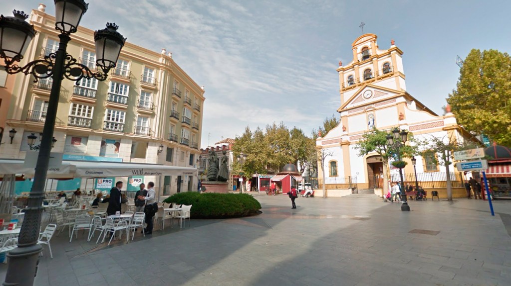Linense - Plaza de la Iglesia, La Línea de la Concepción / GOOGLE STREET VIEW