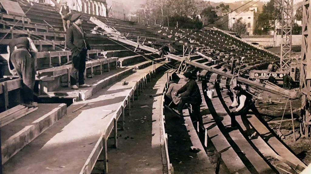 Obras de la nueva tribuna de Sarrià, 1925 / RCDE