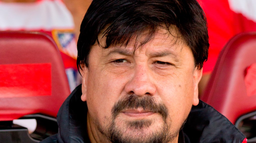 Germán 'Mono' Burgos en el banquillo del Atlético de Madrid / CARLOS DELGADO; CC-BY-SA