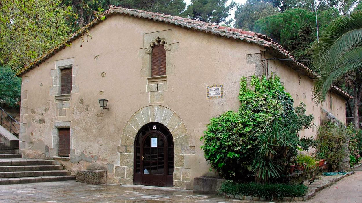 Masía Can Taxonera, en Arenys de Mar / AINHOA P.