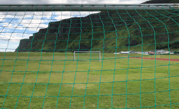 Porterías del campo de fútbol de Vik, Islandia / GERARD MATEO