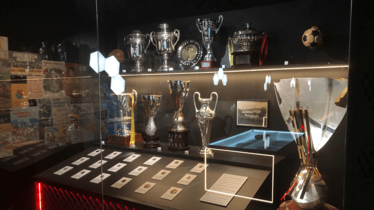 Trofeos del fútbol catalán / Gerard Mateo