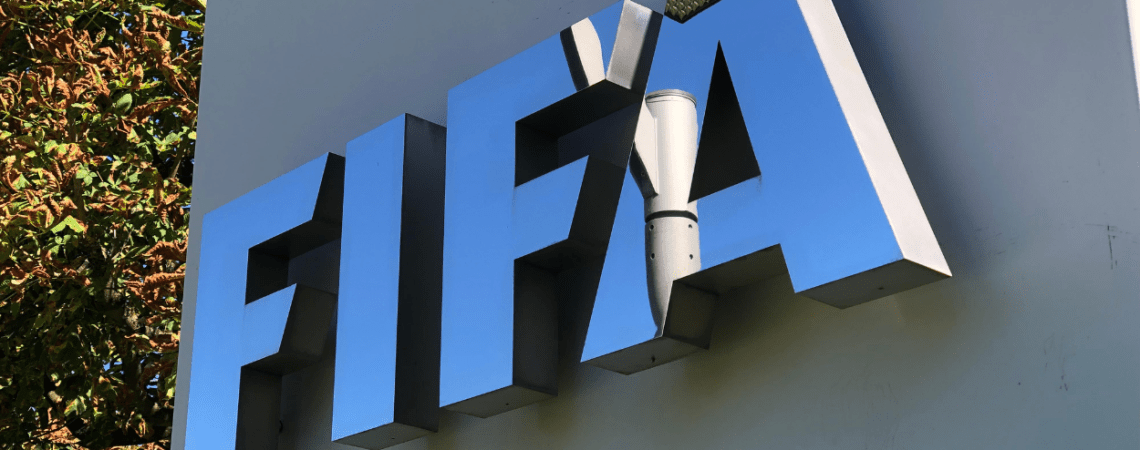 Letras de la FIFA en su sede de Zürich / Gerard Mateo